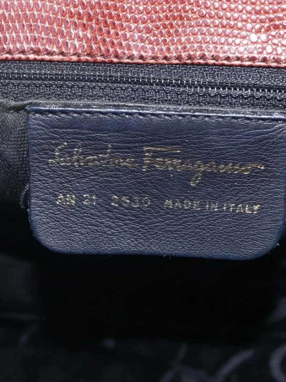 Salvatore Ferragamo Vala Shoulder Bag Leather Brown Gold Auth ka1378